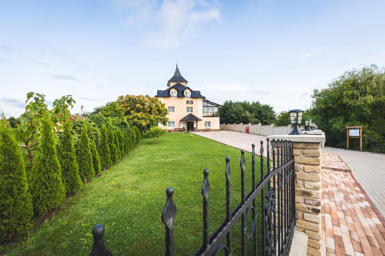 Navigator Otel Palić Dış mekan fotoğraf
