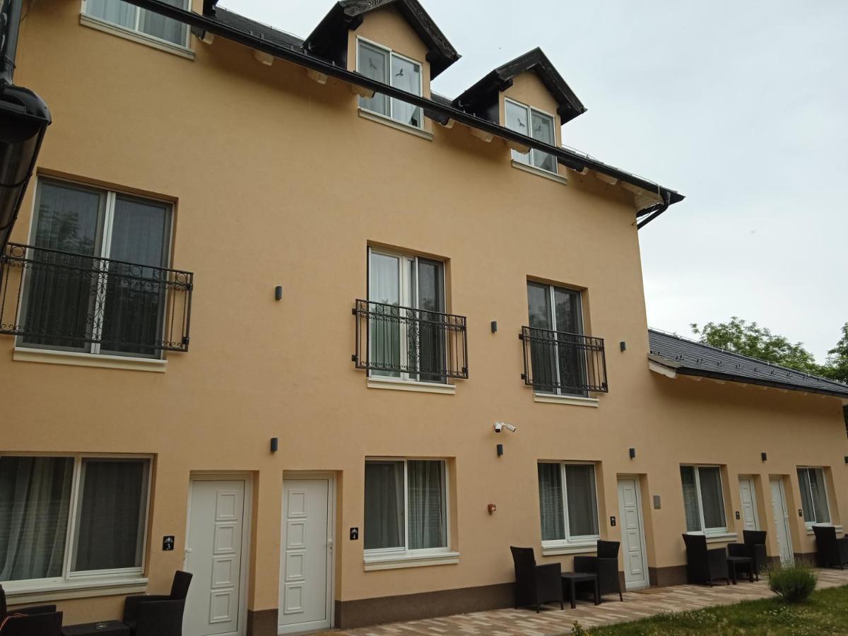 Navigator Otel Palić Dış mekan fotoğraf
