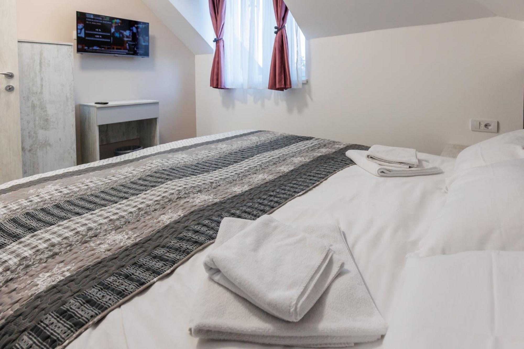 Navigator Otel Palić Dış mekan fotoğraf