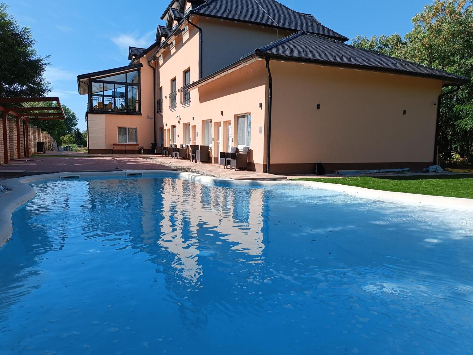 Navigator Otel Palić Dış mekan fotoğraf