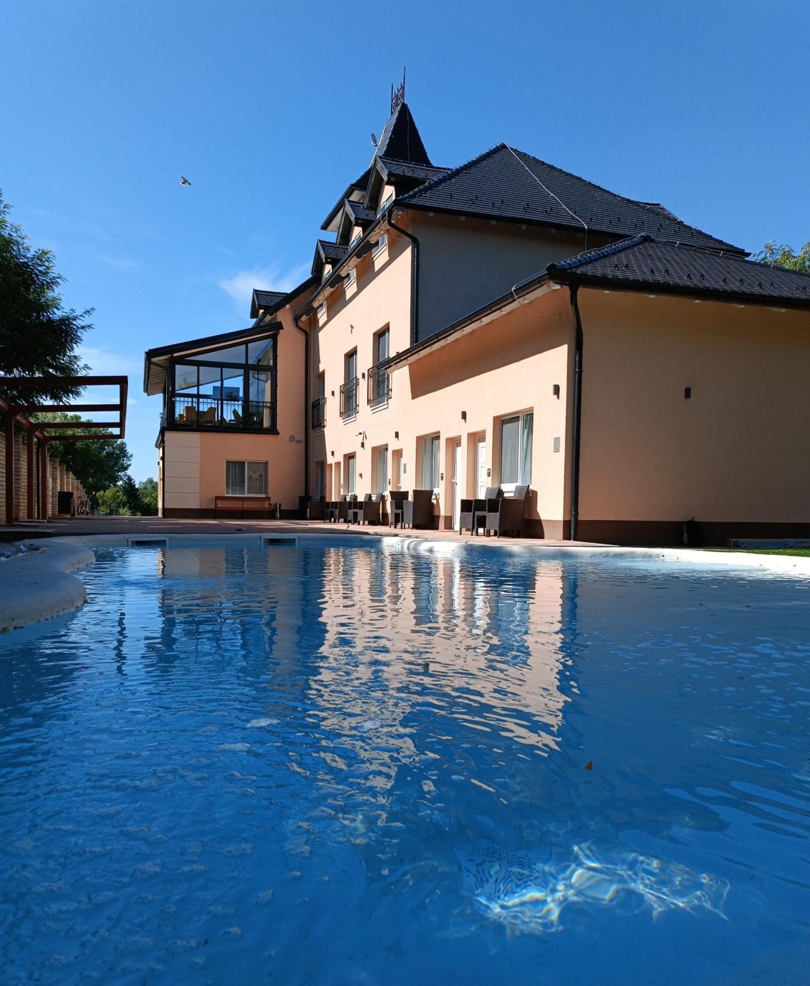 Navigator Otel Palić Dış mekan fotoğraf